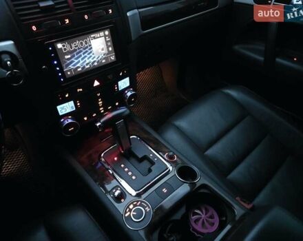 Черный Фольксваген Туарег, объемом двигателя 2.97 л и пробегом 238 тыс. км за 12600 $, фото 27 на Automoto.ua