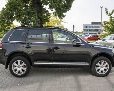 Черный Фольксваген Туарег, объемом двигателя 3 л и пробегом 220 тыс. км за 4100 $, фото 3 на Automoto.ua