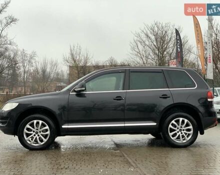 Черный Фольксваген Туарег, объемом двигателя 3 л и пробегом 351 тыс. км за 11999 $, фото 11 на Automoto.ua