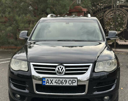 Черный Фольксваген Туарег, объемом двигателя 4.9 л и пробегом 340 тыс. км за 7900 $, фото 1 на Automoto.ua