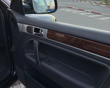 Черный Фольксваген Туарег, объемом двигателя 3 л и пробегом 230 тыс. км за 10200 $, фото 8 на Automoto.ua