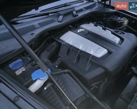 Черный Фольксваген Туарег, объемом двигателя 2.97 л и пробегом 238 тыс. км за 12600 $, фото 38 на Automoto.ua