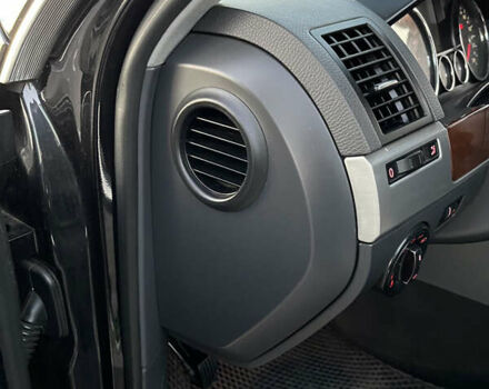 Черный Фольксваген Туарег, объемом двигателя 3 л и пробегом 230 тыс. км за 10200 $, фото 34 на Automoto.ua