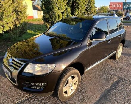 Черный Фольксваген Туарег, объемом двигателя 2.5 л и пробегом 317 тыс. км за 11500 $, фото 1 на Automoto.ua