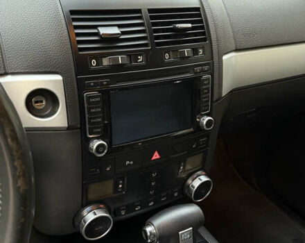 Черный Фольксваген Туарег, объемом двигателя 3 л и пробегом 351 тыс. км за 13500 $, фото 26 на Automoto.ua