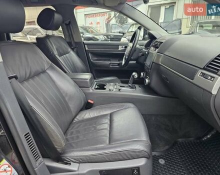 Черный Фольксваген Туарег, объемом двигателя 3.6 л и пробегом 250 тыс. км за 10700 $, фото 15 на Automoto.ua