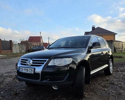 Черный Фольксваген Туарег, объемом двигателя 2.97 л и пробегом 296 тыс. км за 8800 $, фото 2 на Automoto.ua