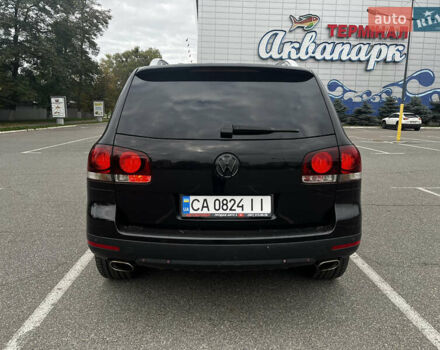 Черный Фольксваген Туарег, объемом двигателя 4.9 л и пробегом 252 тыс. км за 13800 $, фото 13 на Automoto.ua