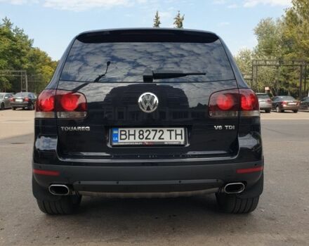 Чорний Фольксваген Туарег, об'ємом двигуна 3 л та пробігом 205 тис. км за 12000 $, фото 18 на Automoto.ua