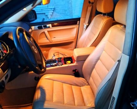 Чорний Фольксваген Туарег, об'ємом двигуна 3.6 л та пробігом 255 тис. км за 8288 $, фото 6 на Automoto.ua