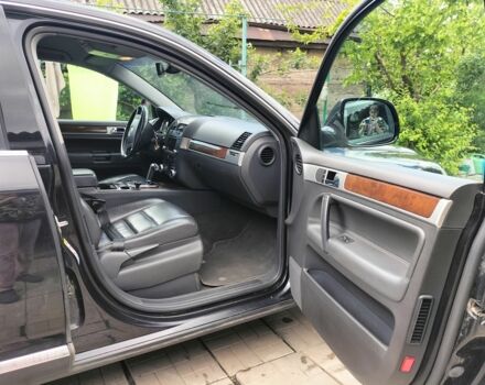 Чорний Фольксваген Туарег, об'ємом двигуна 2.5 л та пробігом 405 тис. км за 6900 $, фото 15 на Automoto.ua