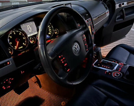 Черный Фольксваген Туарег, объемом двигателя 3 л и пробегом 230 тыс. км за 10200 $, фото 65 на Automoto.ua