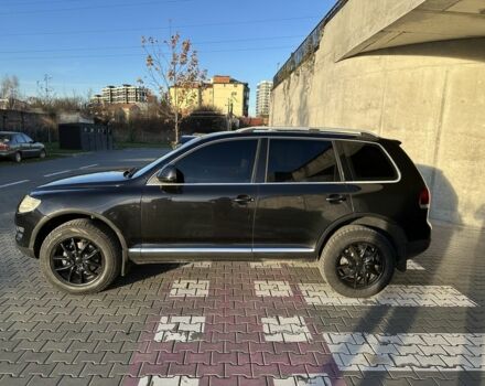 Чорний Фольксваген Туарег, об'ємом двигуна 3 л та пробігом 375 тис. км за 10500 $, фото 3 на Automoto.ua