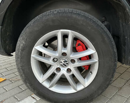 Черный Фольксваген Туарег, объемом двигателя 3 л и пробегом 230 тыс. км за 10200 $, фото 43 на Automoto.ua