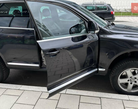 Фольксваген Туарег 2007 у Одесі на Automoto.ua Чорний Фольксваген Туарег, об'ємом двигуна 4.92 л та пробігом 300 тис. км за 11000 $, фото 5 на Automoto.ua