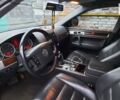 Черный Фольксваген Туарег, объемом двигателя 3 л и пробегом 370 тыс. км за 12000 $, фото 5 на Automoto.ua