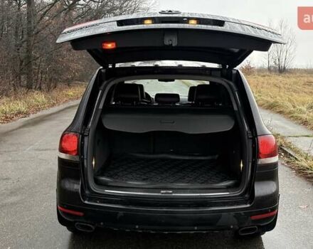 Черный Фольксваген Туарег, объемом двигателя 3 л и пробегом 239 тыс. км за 10300 $, фото 7 на Automoto.ua