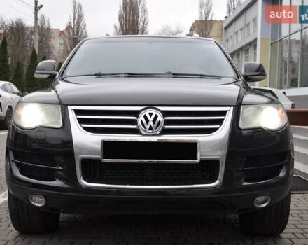 Черный Фольксваген Туарег, объемом двигателя 3 л и пробегом 335 тыс. км за 9803 $, фото 12 на Automoto.ua