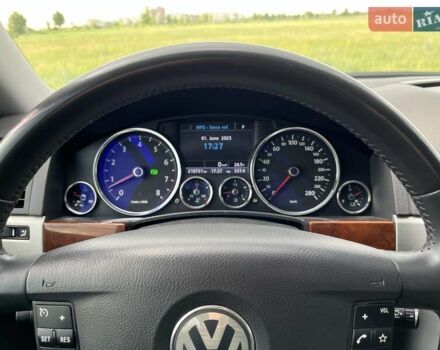 Чорний Фольксваген Туарег, об'ємом двигуна 3.6 л та пробігом 218 тис. км за 10500 $, фото 12 на Automoto.ua