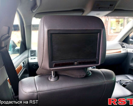 Чорний Фольксваген Туарег, об'ємом двигуна 3 л та пробігом 404 тис. км за 9500 $, фото 5 на Automoto.ua