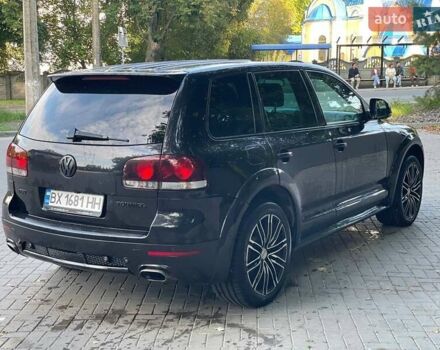 Черный Фольксваген Туарег, объемом двигателя 4.92 л и пробегом 300 тыс. км за 8000 $, фото 9 на Automoto.ua
