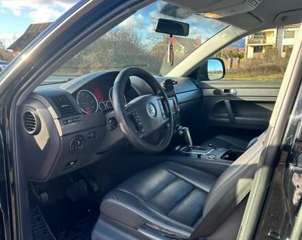 Черный Фольксваген Туарег, объемом двигателя 3 л и пробегом 266 тыс. км за 11500 $, фото 9 на Automoto.ua