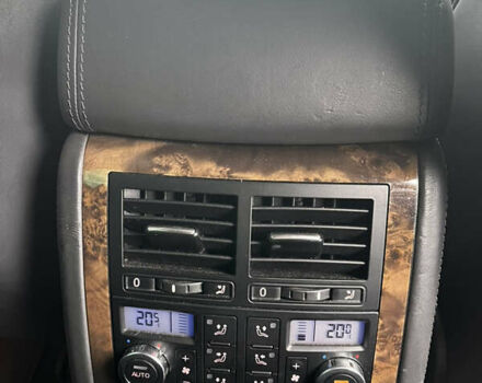 Черный Фольксваген Туарег, объемом двигателя 4.9 л и пробегом 252 тыс. км за 13800 $, фото 18 на Automoto.ua