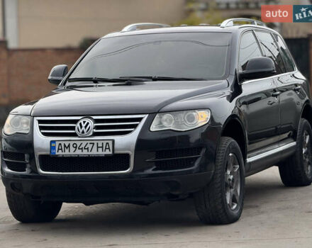 Черный Фольксваген Туарег, объемом двигателя 3 л и пробегом 333 тыс. км за 9950 $, фото 2 на Automoto.ua