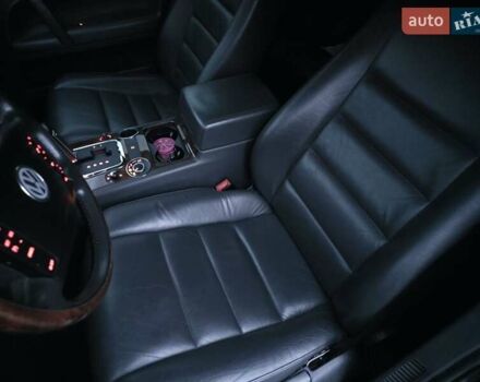 Черный Фольксваген Туарег, объемом двигателя 2.97 л и пробегом 238 тыс. км за 12600 $, фото 26 на Automoto.ua