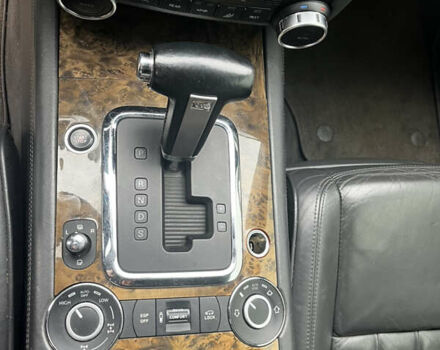 Черный Фольксваген Туарег, объемом двигателя 4.9 л и пробегом 252 тыс. км за 13800 $, фото 42 на Automoto.ua