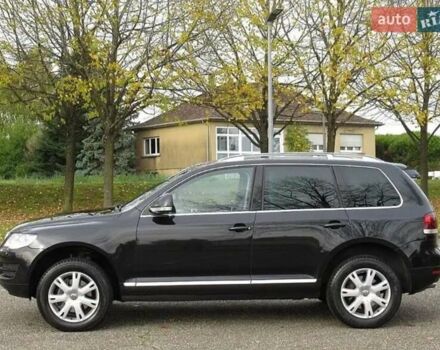 Черный Фольксваген Туарег, объемом двигателя 0 л и пробегом 244 тыс. км за 4200 $, фото 4 на Automoto.ua