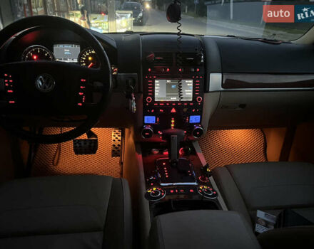 Черный Фольксваген Туарег, объемом двигателя 3 л и пробегом 244 тыс. км за 11700 $, фото 13 на Automoto.ua
