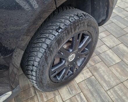 Чорний Фольксваген Туарег, об'ємом двигуна 3 л та пробігом 250 тис. км за 6648 $, фото 5 на Automoto.ua