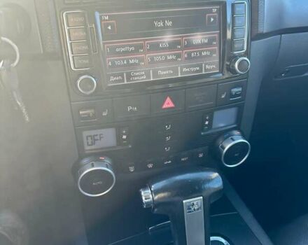 Черный Фольксваген Туарег, объемом двигателя 3 л и пробегом 266 тыс. км за 11500 $, фото 7 на Automoto.ua