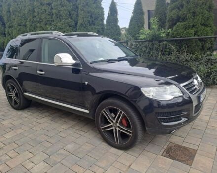 Черный Фольксваген Туарег, объемом двигателя 3 л и пробегом 260 тыс. км за 3400 $, фото 1 на Automoto.ua