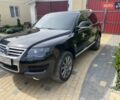 Черный Фольксваген Туарег, объемом двигателя 2.46 л и пробегом 450 тыс. км за 10000 $, фото 1 на Automoto.ua