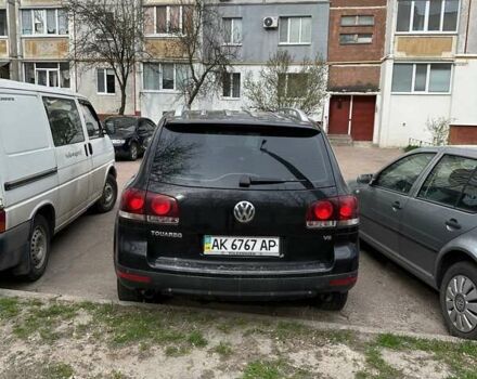 Черный Фольксваген Туарег, объемом двигателя 3.6 л и пробегом 225 тыс. км за 10200 $, фото 3 на Automoto.ua