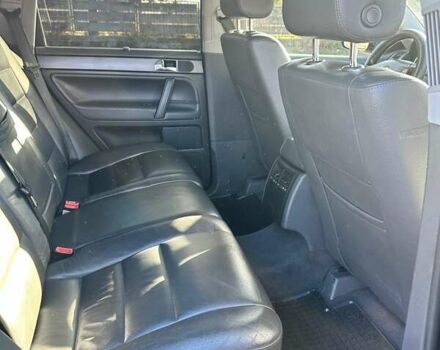 Черный Фольксваген Туарег, объемом двигателя 3 л и пробегом 266 тыс. км за 11500 $, фото 10 на Automoto.ua