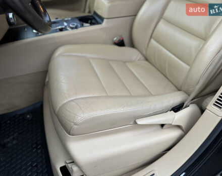 Черный Фольксваген Туарег, объемом двигателя 3 л и пробегом 333 тыс. км за 9950 $, фото 21 на Automoto.ua