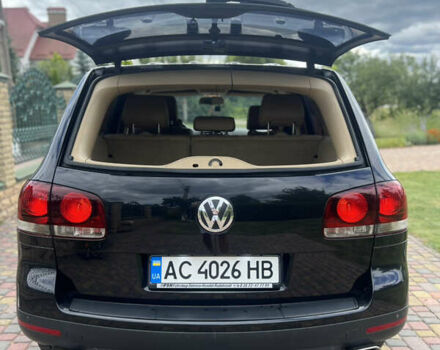 Черный Фольксваген Туарег, объемом двигателя 3 л и пробегом 244 тыс. км за 11700 $, фото 5 на Automoto.ua