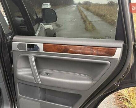 Черный Фольксваген Туарег, объемом двигателя 3 л и пробегом 239 тыс. км за 10300 $, фото 15 на Automoto.ua