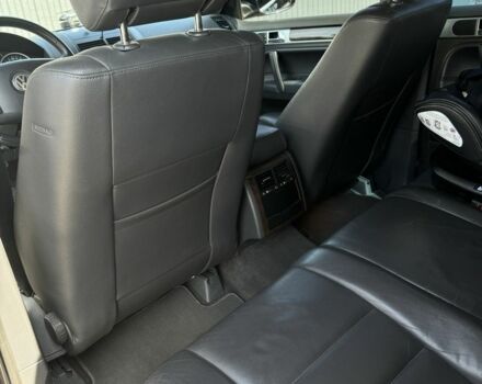 Фольксваген Туарег 2007 в Малине на Automoto.ua Черный Фольксваген Туарег, объемом двигателя 3 л и пробегом 280 тыс. км за 12000 $, фото 12 на Automoto.ua