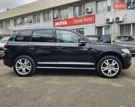 Черный Фольксваген Туарег, объемом двигателя 3.6 л и пробегом 250 тыс. км за 10700 $, фото 5 на Automoto.ua