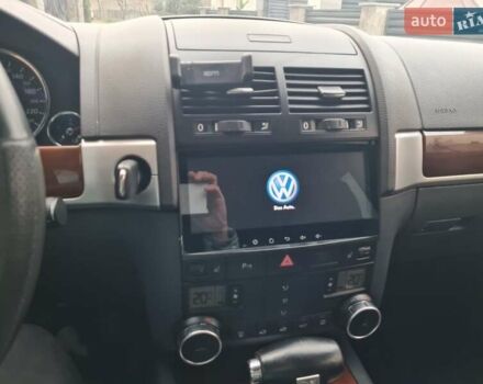 Черный Фольксваген Туарег, объемом двигателя 3 л и пробегом 258 тыс. км за 10500 $, фото 5 на Automoto.ua