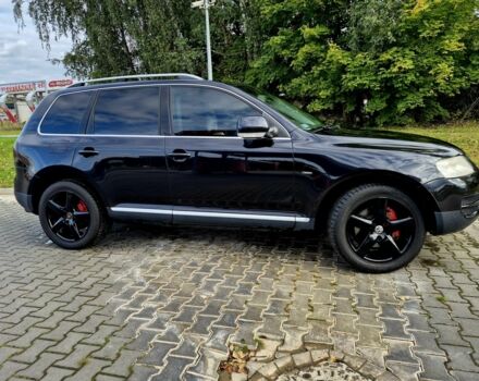 Черный Фольксваген Туарег, объемом двигателя 3 л и пробегом 290 тыс. км за 3200 $, фото 6 на Automoto.ua