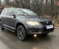 Черный Фольксваген Туарег, объемом двигателя 3 л и пробегом 239 тыс. км за 10300 $, фото 2 на Automoto.ua