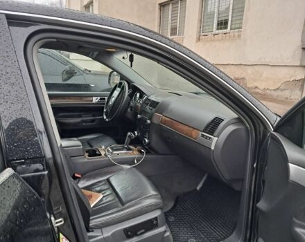 Черный Фольксваген Туарег, объемом двигателя 3.6 л и пробегом 270 тыс. км за 10000 $, фото 5 на Automoto.ua