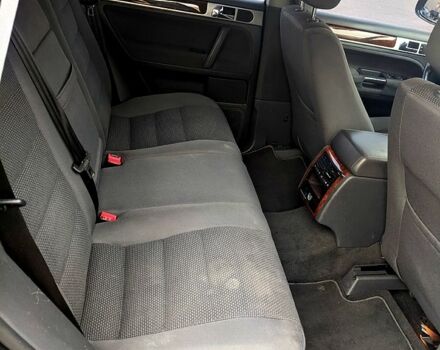 Чорний Фольксваген Туарег, об'ємом двигуна 3 л та пробігом 198 тис. км за 11300 $, фото 8 на Automoto.ua