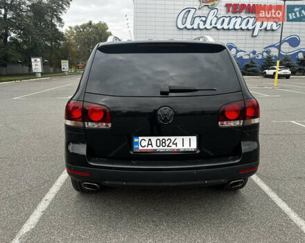 Черный Фольксваген Туарег, объемом двигателя 4.9 л и пробегом 252 тыс. км за 13800 $, фото 9 на Automoto.ua