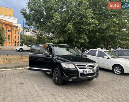 Чорний Фольксваген Туарег, об'ємом двигуна 2.46 л та пробігом 281 тис. км за 7500 $, фото 1 на Automoto.ua